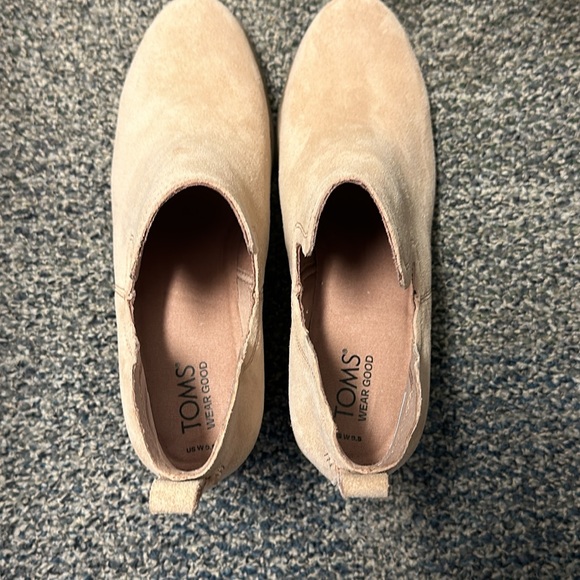 Tom’s Kallie Wedge Bootie - Picture 4 of 8